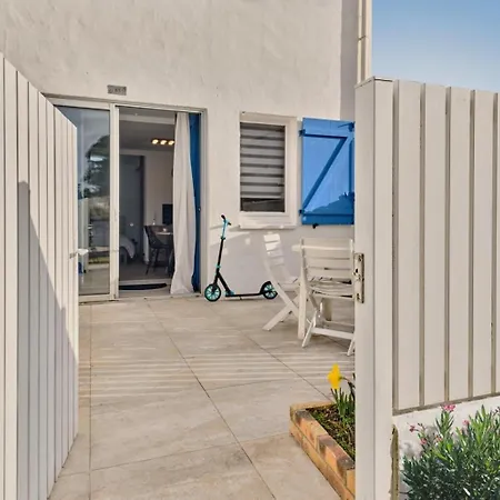 Ice'o, Les Pieds Dans L'eau